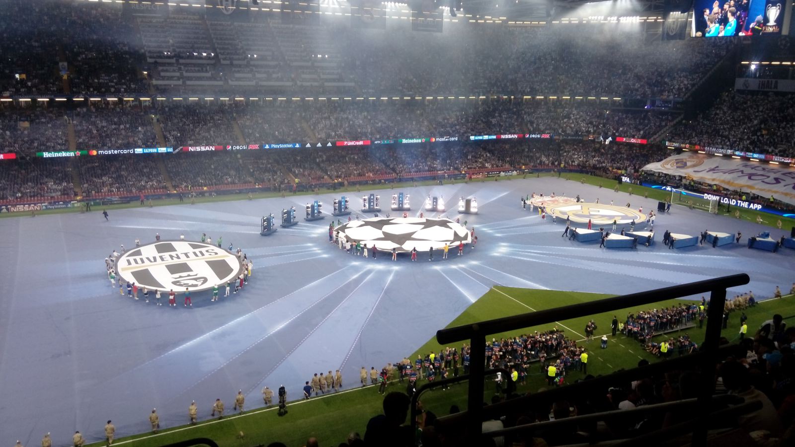Otvaranje utakmice Lige šampiona na stadionu
